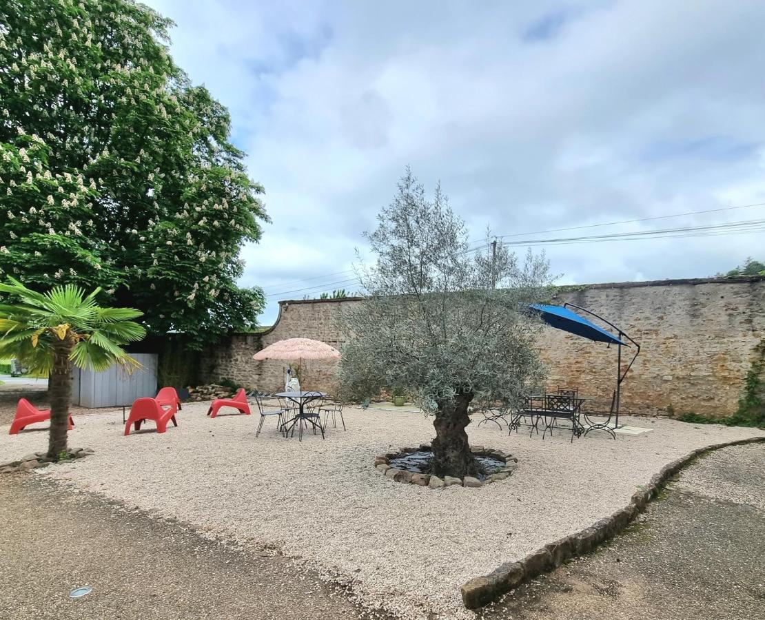 Bed and Breakfast Le Manoir- Cluny Exterior foto